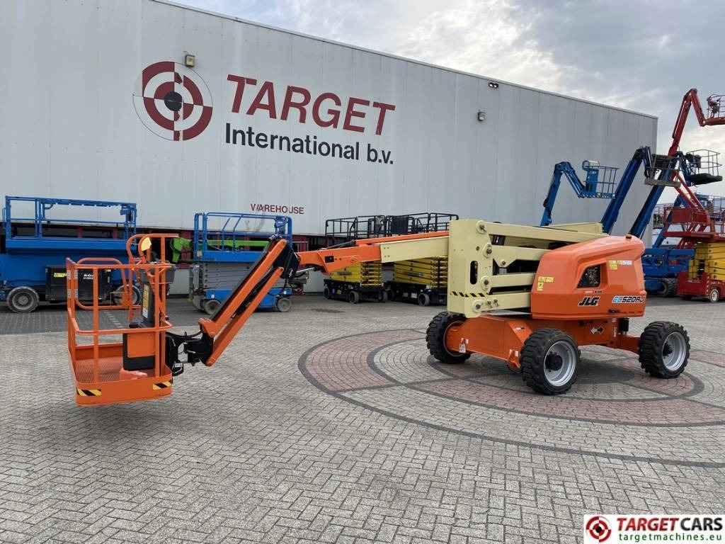 JLG EC520AJ Electric Articulated Boom Work Lift 1800cm - Nacelle articulée: photos 1 JLG EC520AJ Electric Articulated Boom Work Lift 1800cm - Nacelle articulée: photos 1