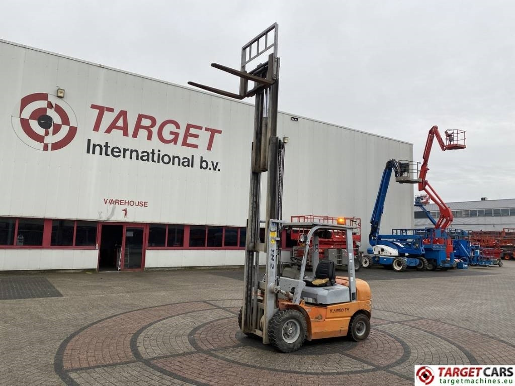 Kargo TH25 Forklift Diesel 1.8T Triplex-435cm Side - Chariot élévateur diesel: photos 5 Kargo TH25 Forklift Diesel 1.8T Triplex-435cm Side - Chariot élévateur diesel: photos 5