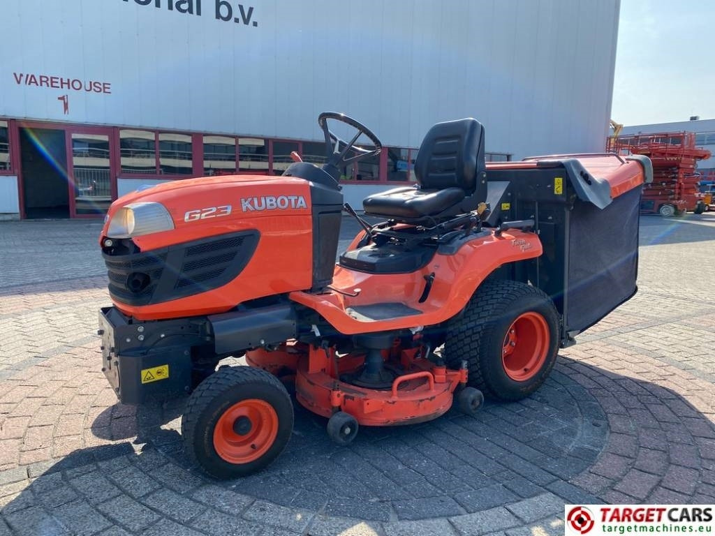 Kubota G23/LD Mower 4WD G23 Diesel 122cm - Motofaucheuse: photos 1 Kubota G23/LD Mower 4WD G23 Diesel 122cm - Motofaucheuse: photos 1