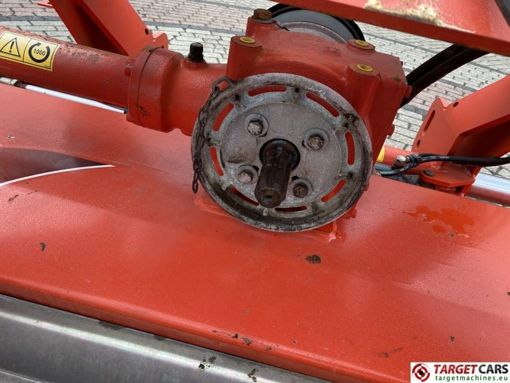 Broyeur/ Épareuse Kuhn BPR305 Flail Mowing Deck 305cm: photos 9