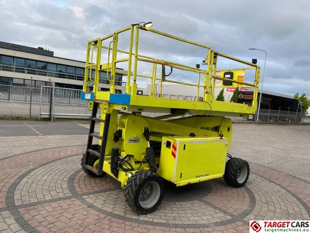 MEC 2684RT Diesel 4x4 Scissor Lift Speed-Level 992cm - Nacelle ciseaux: photos 3 MEC 2684RT Diesel 4x4 Scissor Lift Speed-Level 992cm - Nacelle ciseaux: photos 3