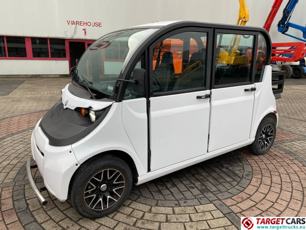 Polaris E4 Electric UTV Vehicle - Voiturette de golf: photos 1 Polaris E4 Electric UTV Vehicle - Voiturette de golf: photos 1