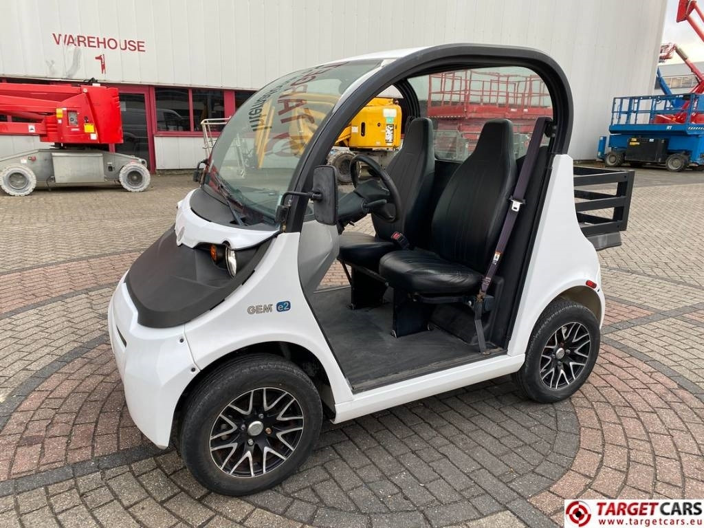 Polaris Gem E2 Electric UTV Vehicle Road Registration - Voiture: photos 1 Polaris Gem E2 Electric UTV Vehicle Road Registration - Voiture: photos 1