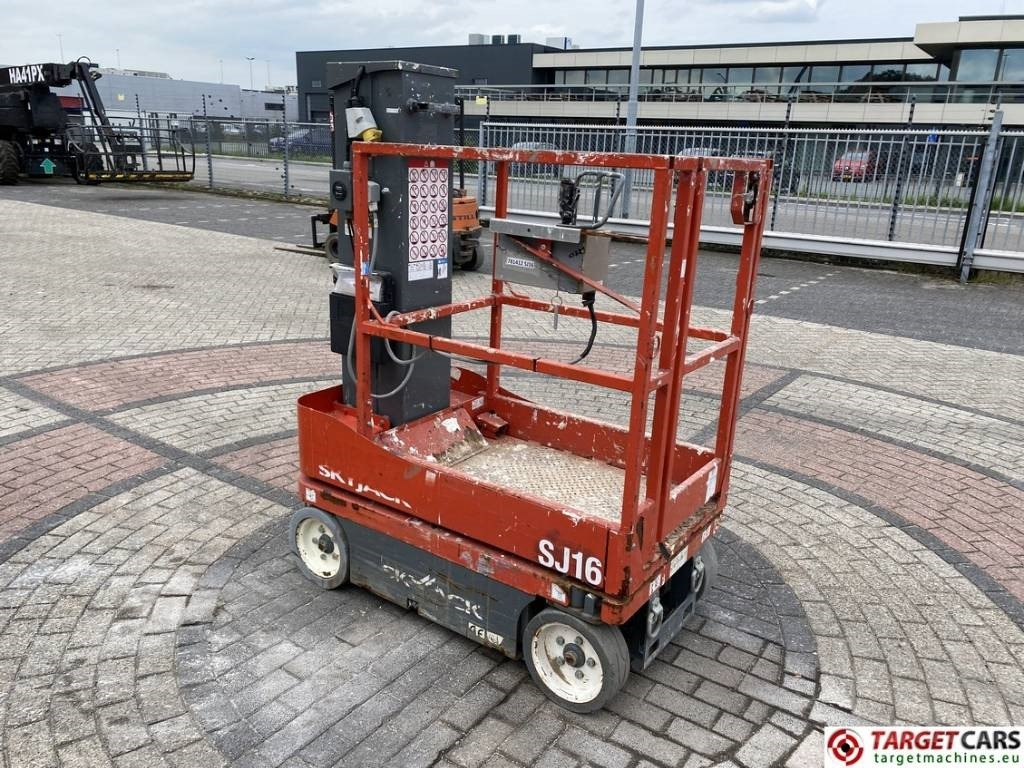 SkyJack SJ16 Electric Vertical Mast Work Lift 675cm - Nacelle: photos 2 SkyJack SJ16 Electric Vertical Mast Work Lift 675cm - Nacelle: photos 2