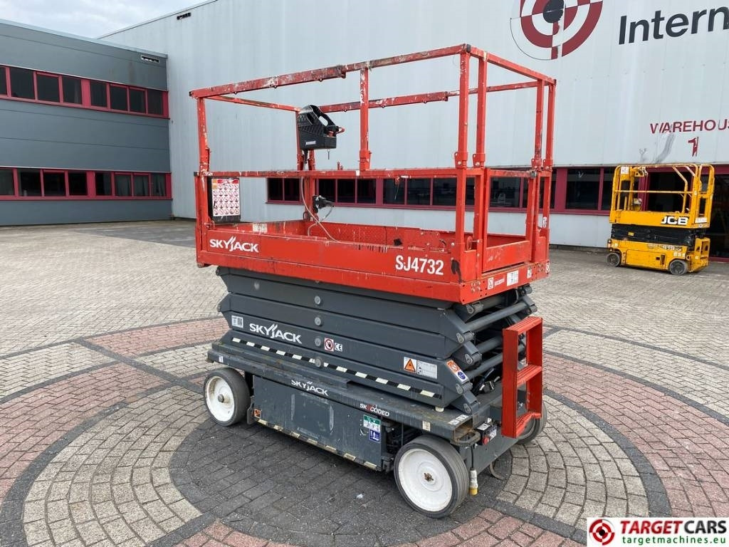 SkyJack SJ4732 Electric 4732 Scissor Work Lift 1165cm - Nacelle ciseaux: photos 4 SkyJack SJ4732 Electric 4732 Scissor Work Lift 1165cm - Nacelle ciseaux: photos 4