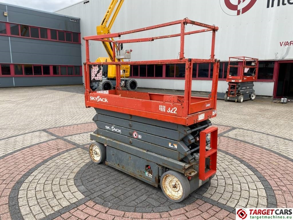 SkyJack SJIII-3226 Electric 3226 Scissor Work Lift 990cm  - Nacelle ciseaux: photos 4 SkyJack SJIII-3226 Electric 3226 Scissor Work Lift 990cm  - Nacelle ciseaux: photos 4