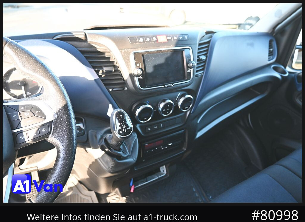 IVECO Daily 72C18 A8V Pritsche/Plane, Tempomat, AHK, Klima - Utilitaire plateau baché: photos 4 IVECO Daily 72C18 A8V Pritsche/Plane, Tempomat, AHK, Klima - Utilitaire plateau baché: photos 4
