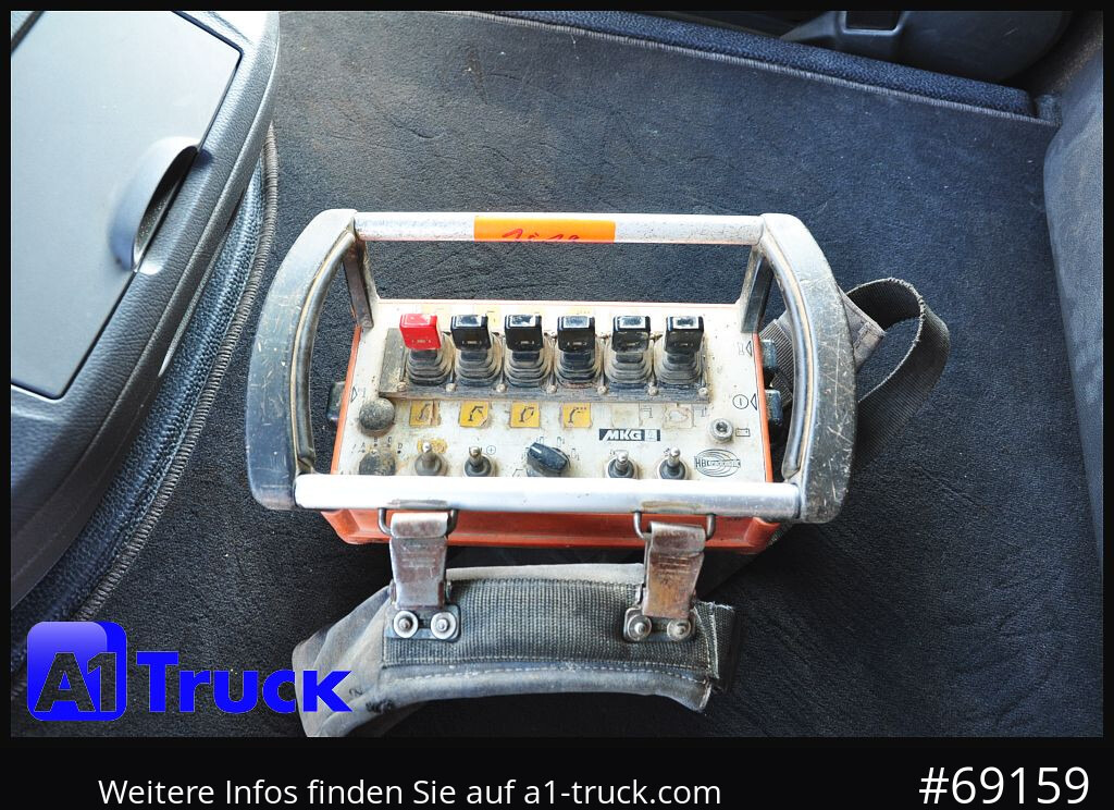 MERCEDES-BENZ Actros 1844 MP3, Kran MKG 291 HP 5+3 Funk, TÜV 06/2026 - Camion grue: photos 5 MERCEDES-BENZ Actros 1844 MP3, Kran MKG 291 HP 5+3 Funk, TÜV 06/2026 - Camion grue: photos 5