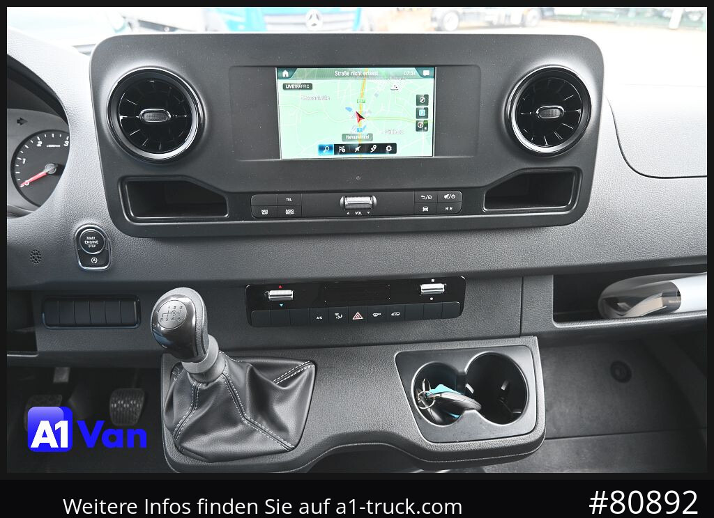 MERCEDES-BENZ Sprinter 317 CDI Fahrgestell, NEU, Klima, Tempomat, 3-Sitzer - Châssis cabine: photos 3 MERCEDES-BENZ Sprinter 317 CDI Fahrgestell, NEU, Klima, Tempomat, 3-Sitzer - Châssis cabine: photos 3