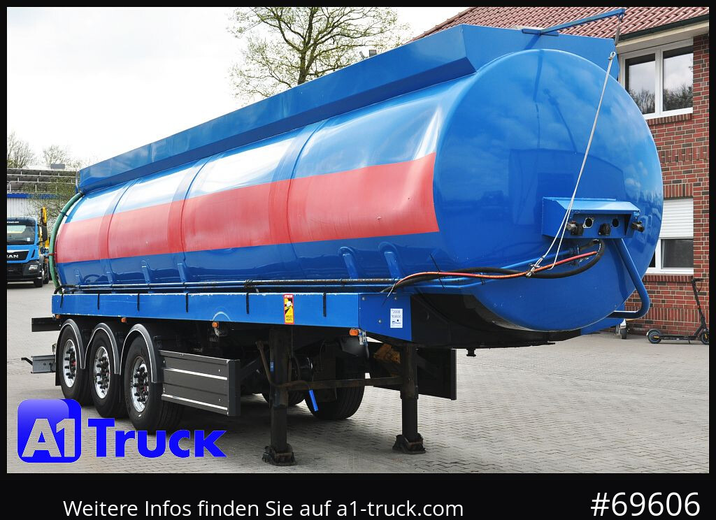 WILLIG 32m³ Pumpe Gülle Sickerwasser - Semi-remorque citerne: photos 1 WILLIG 32m³ Pumpe Gülle Sickerwasser - Semi-remorque citerne: photos 1