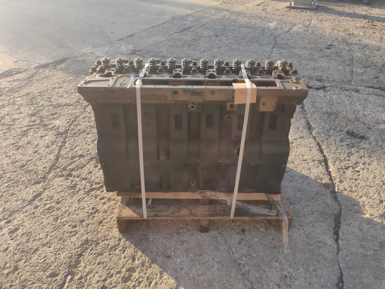 CUMMINS 6CTA8.3 LONG BLOCK REVISIONATO (ENGINE NO. 42839) - Moteur pour Engins de chantier: photos 1 CUMMINS 6CTA8.3 LONG BLOCK REVISIONATO (ENGINE NO. 42839) - Moteur pour Engins de chantier: photos 1