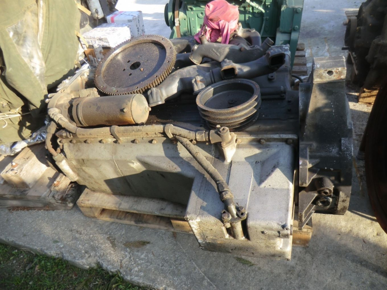 CUMMINS NHG-250 MOTORE USATO, IN SMONTAGGIO - Moteur pour Engins de chantier: photos 2 CUMMINS NHG-250 MOTORE USATO, IN SMONTAGGIO - Moteur pour Engins de chantier: photos 2