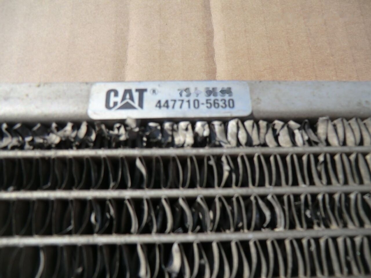 Caterpillar 319C NL KGL00643 - Condenseur pour Pelle: photos 3 Caterpillar 319C NL KGL00643 - Condenseur pour Pelle: photos 3
