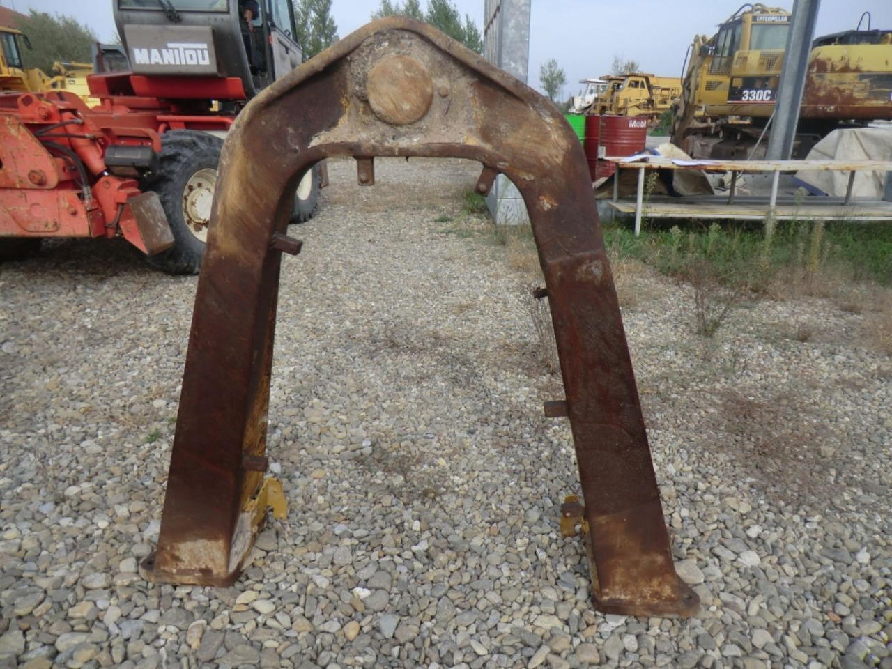 Caterpillar 735 Telaio di supporto anteriore - Frame/ Châssis pour Engins de chantier: photos 2 Caterpillar 735 Telaio di supporto anteriore - Frame/ Châssis pour Engins de chantier: photos 2