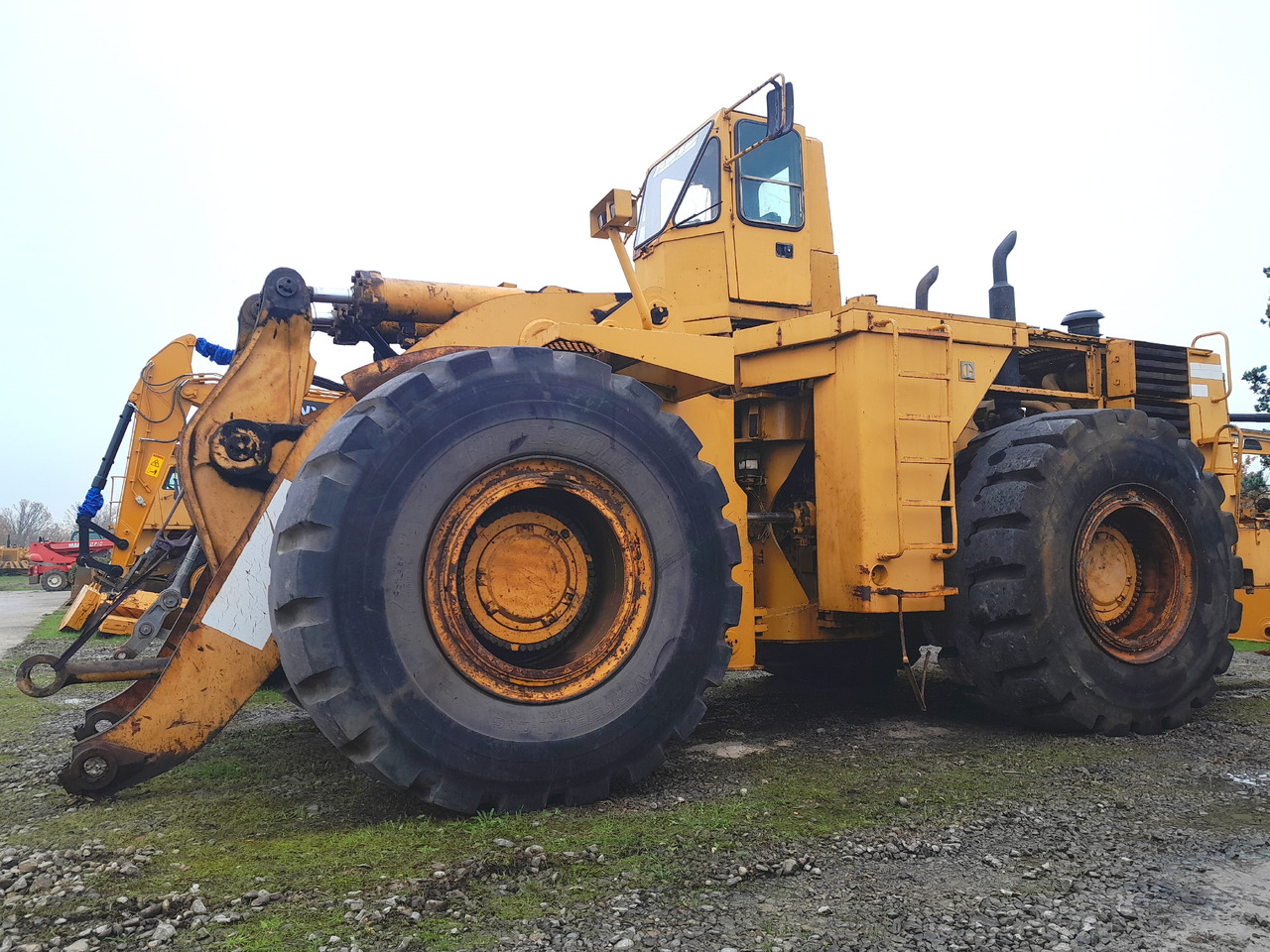 Caterpillar 992C Pala Gommata completa di cabina e benna. - Chargeuse sur pneus: photos 1 Caterpillar 992C Pala Gommata completa di cabina e benna. - Chargeuse sur pneus: photos 1