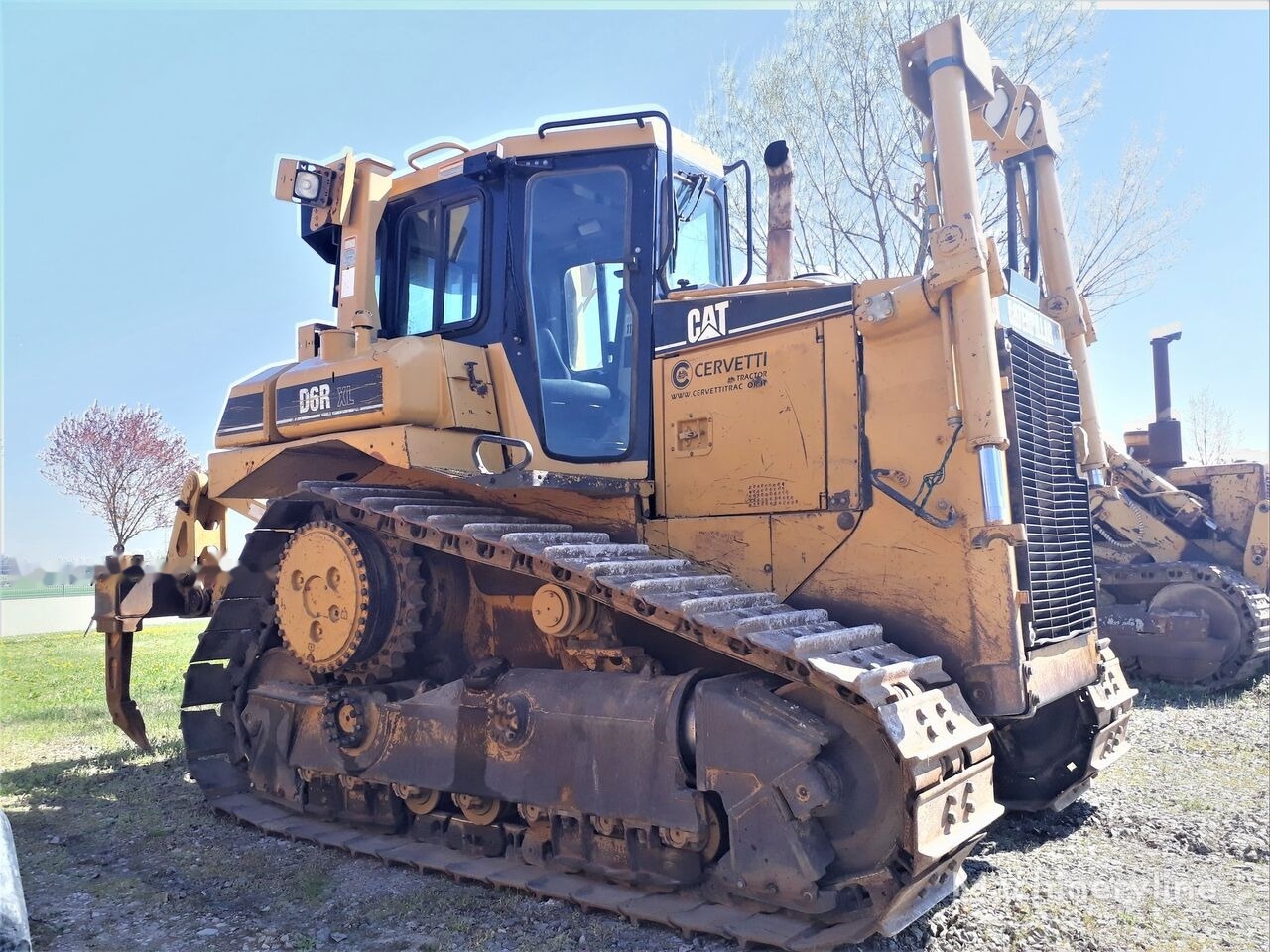 Caterpillar D6R II XL - Bulldozer: photos 2 Caterpillar D6R II XL - Bulldozer: photos 2