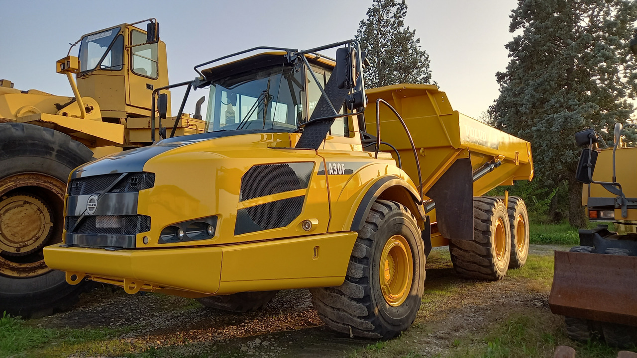 VOLVO A30F - Tombereau articulé: photos 4 VOLVO A30F - Tombereau articulé: photos 4