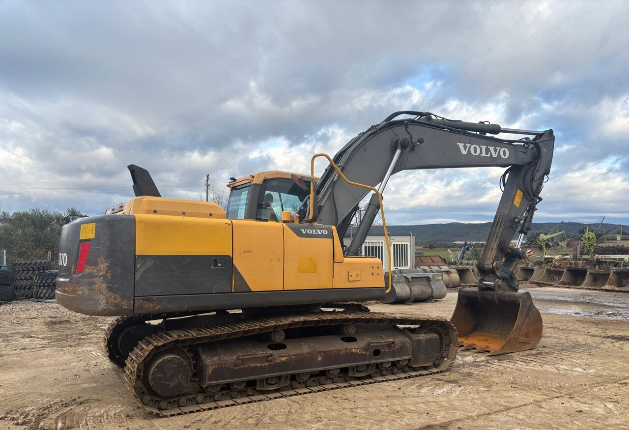 Volvo EC220DNL - Pelle sur chenille: photos 1 Volvo EC220DNL - Pelle sur chenille: photos 1