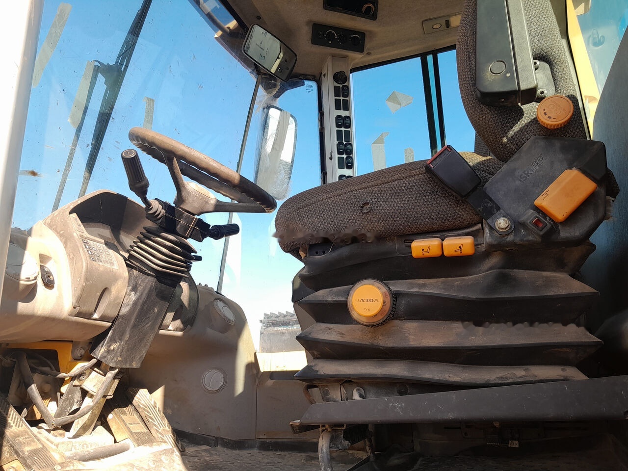 Volvo L110F - Chargeuse sur pneus: photos 4 Volvo L110F - Chargeuse sur pneus: photos 4