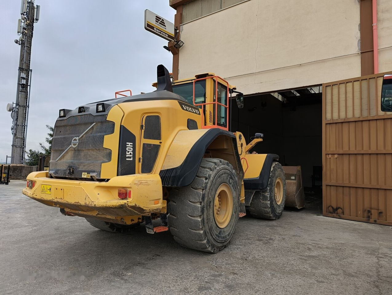 Volvo L150H - Chargeuse sur pneus: photos 1 Volvo L150H - Chargeuse sur pneus: photos 1