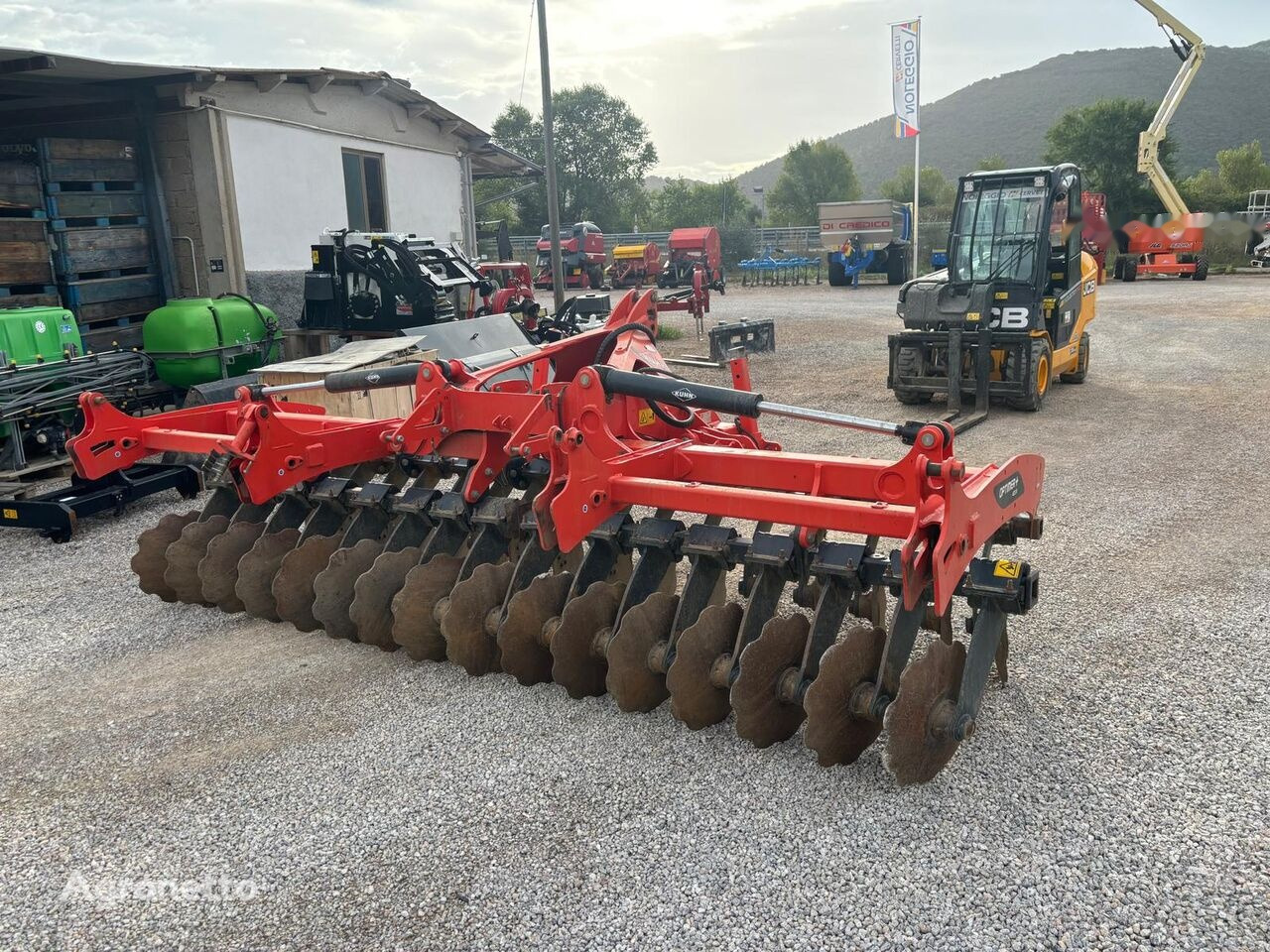Kuhn OPTIMER +403R - Cover crop: photos 1 Kuhn OPTIMER +403R - Cover crop: photos 1
