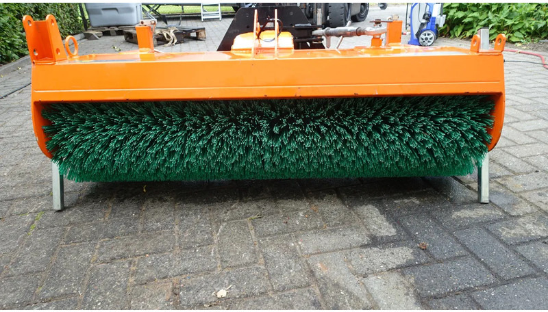 Eco Technologies Rolbezem 130Cm - Brosse pour Machine agricole: photos 3 Eco Technologies Rolbezem 130Cm - Brosse pour Machine agricole: photos 3