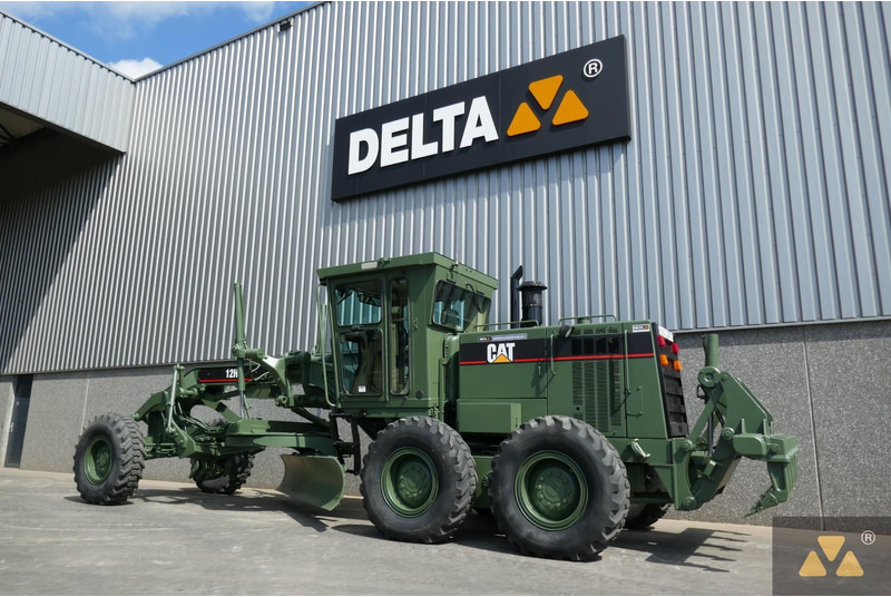 Niveleuse Caterpillar 12H Ex-: photos 8