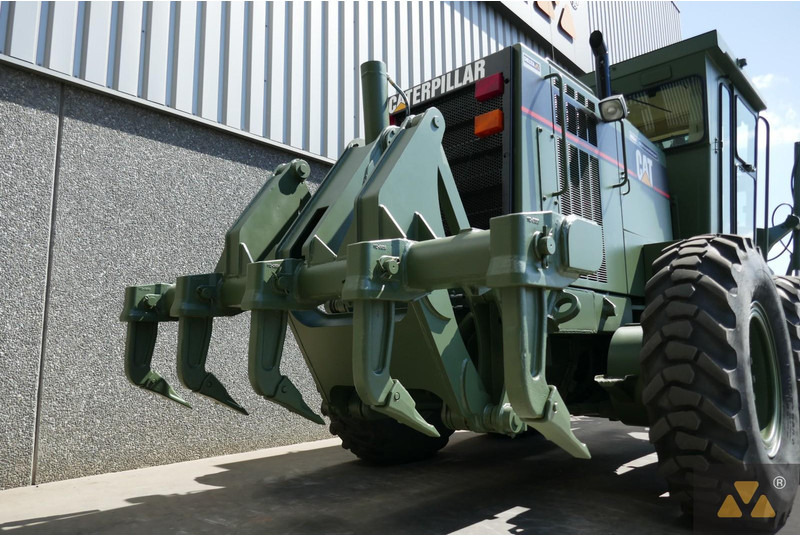 Niveleuse Caterpillar 12H Ex-: photos 9
