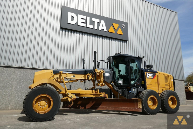 Caterpillar 12M3 - Niveleuse: photos 4 Caterpillar 12M3 - Niveleuse: photos 4