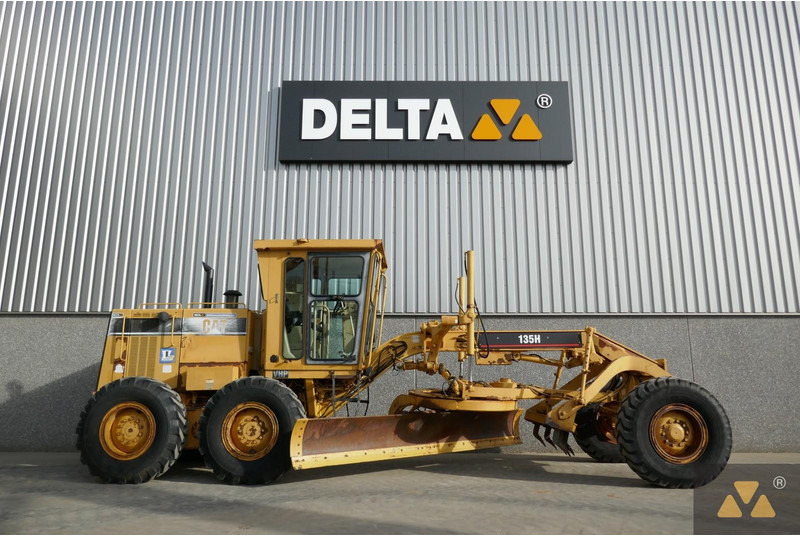 Caterpillar 135H - Niveleuse: photos 2 Caterpillar 135H - Niveleuse: photos 2