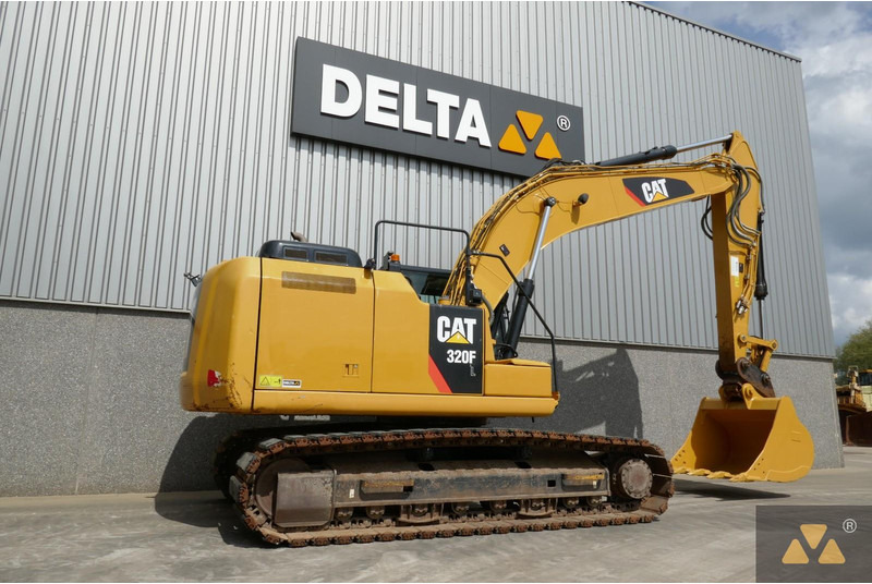 Caterpillar 320FL - Pelle sur chenille: photos 5 Caterpillar 320FL - Pelle sur chenille: photos 5