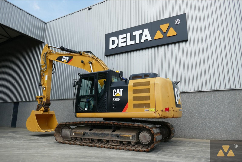 Caterpillar 320FL - Pelle sur chenille: photos 4 Caterpillar 320FL - Pelle sur chenille: photos 4