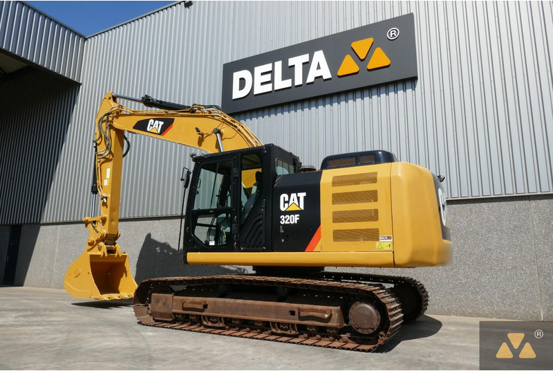 Caterpillar 320FL - Pelle sur chenille: photos 4 Caterpillar 320FL - Pelle sur chenille: photos 4