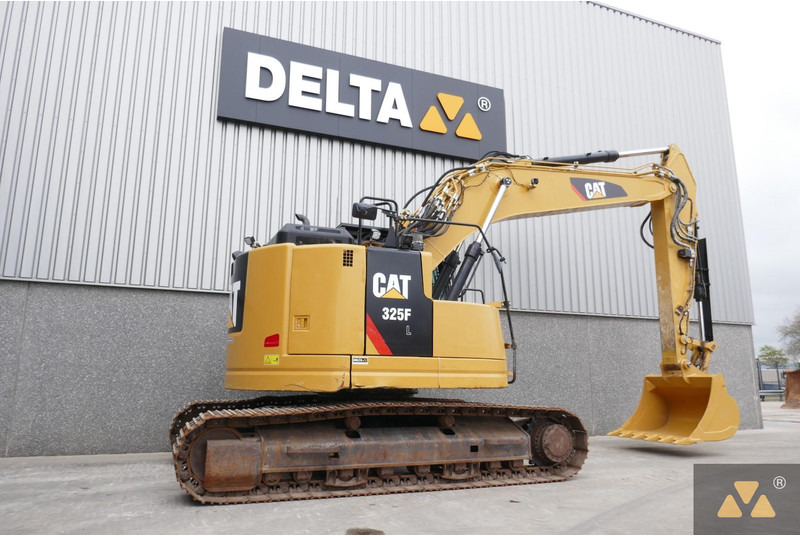 Caterpillar 325F LCR - Pelle sur chenille: photos 5 Caterpillar 325F LCR - Pelle sur chenille: photos 5