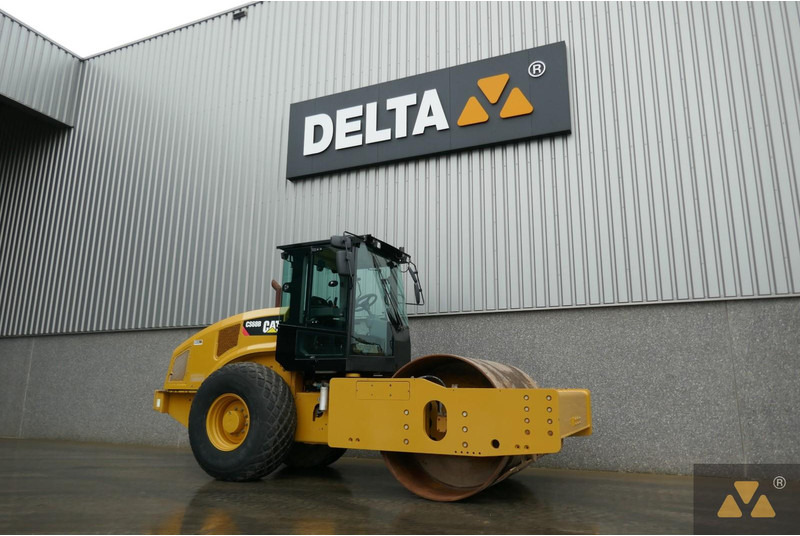 Caterpillar CS68B - Compacteur: photos 3 Caterpillar CS68B - Compacteur: photos 3