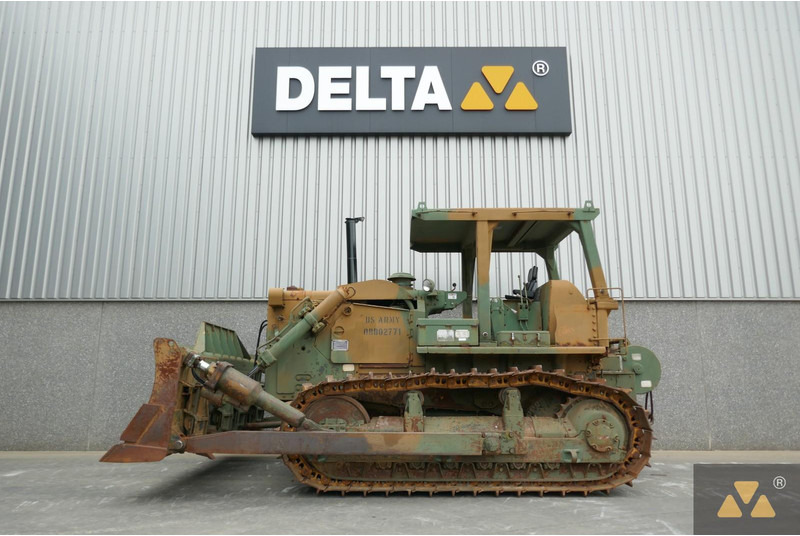 Caterpillar D7F Ex-army - Bulldozer: photos 1 Caterpillar D7F Ex-army - Bulldozer: photos 1