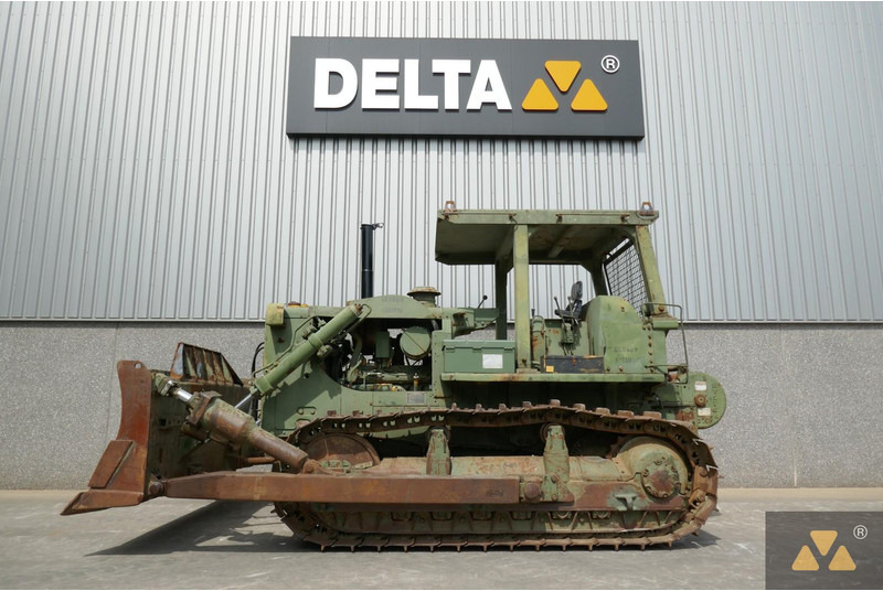Caterpillar D7F Ex-army - Bulldozer: photos 1 Caterpillar D7F Ex-army - Bulldozer: photos 1