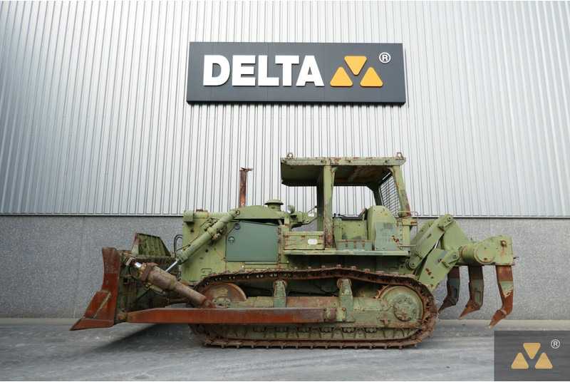 Caterpillar D7F Ex-army - Bulldozer: photos 1 Caterpillar D7F Ex-army - Bulldozer: photos 1