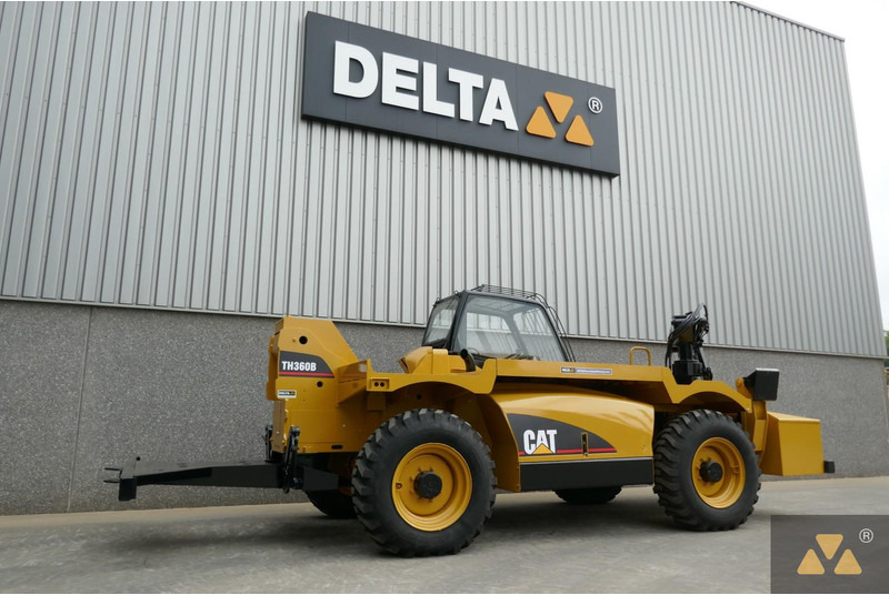 Caterpillar TH360B Welding Tractor - Engins de chantier: photos 5 Caterpillar TH360B Welding Tractor - Engins de chantier: photos 5