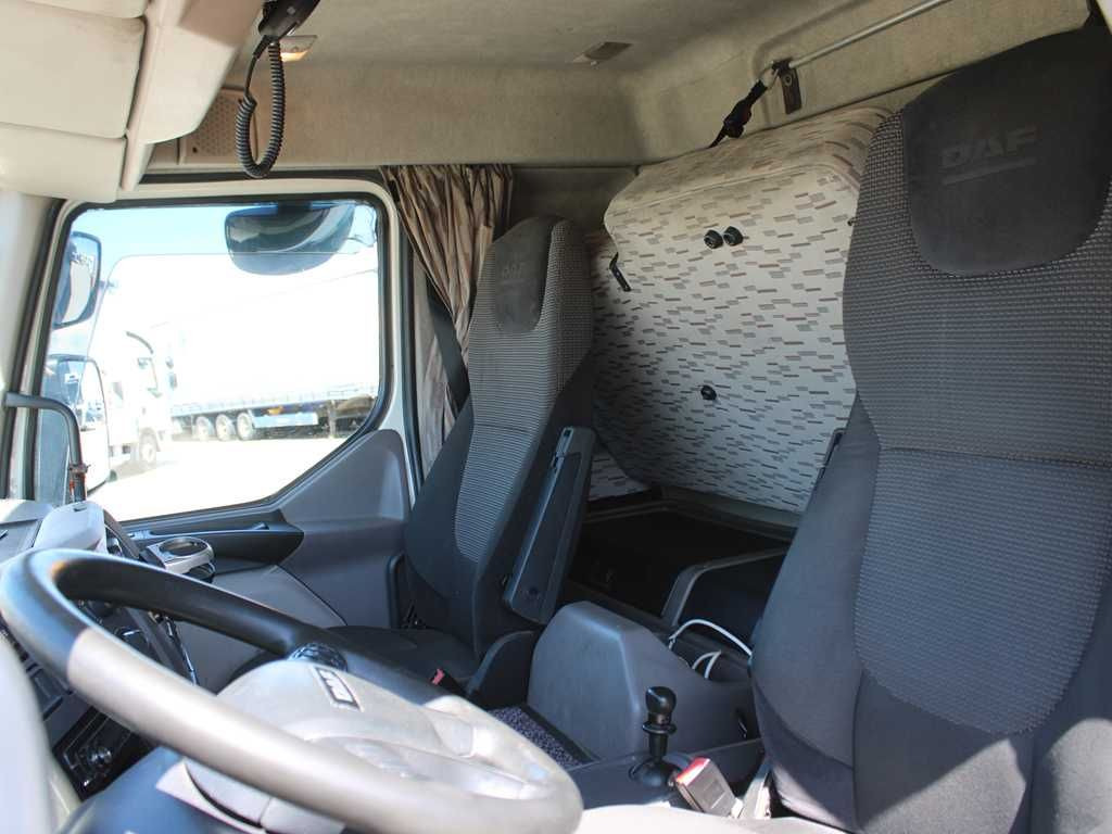 Camion à rideaux coulissants DAF LF 250 FA, EURO 6: photos 9