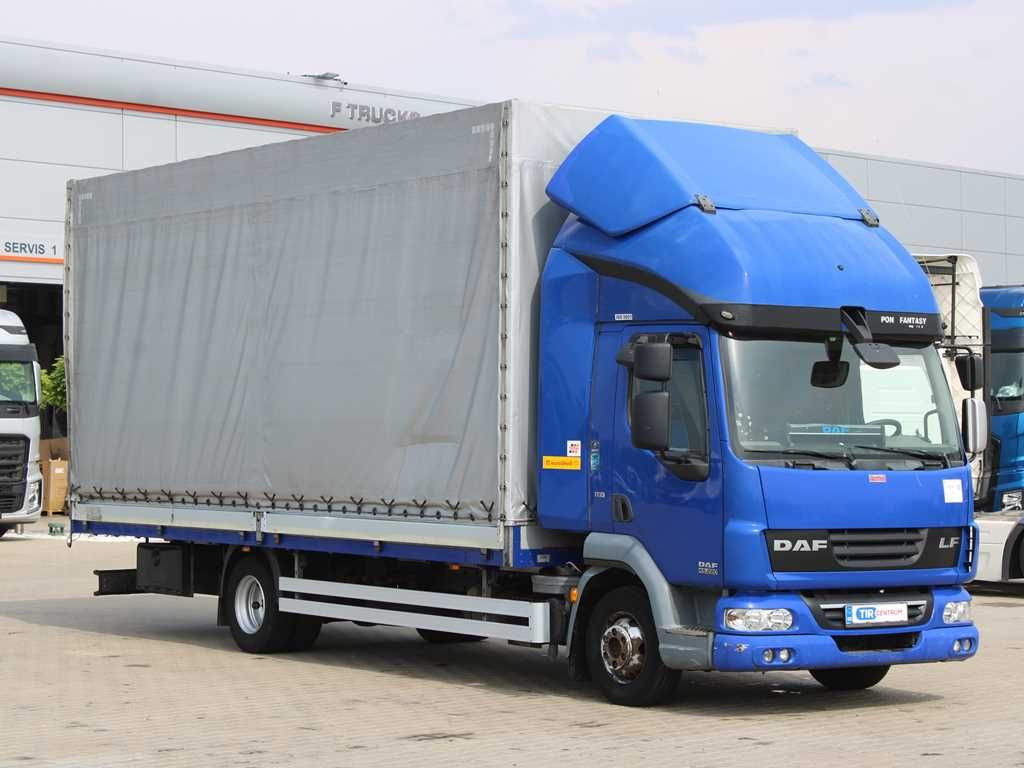 DAF LF 45.220, EURO 5 EEV, SLEEPING CABIN,SIDE-WALLS - Camion à rideaux coulissants: photos 2 DAF LF 45.220, EURO 5 EEV, SLEEPING CABIN,SIDE-WALLS - Camion à rideaux coulissants: photos 2