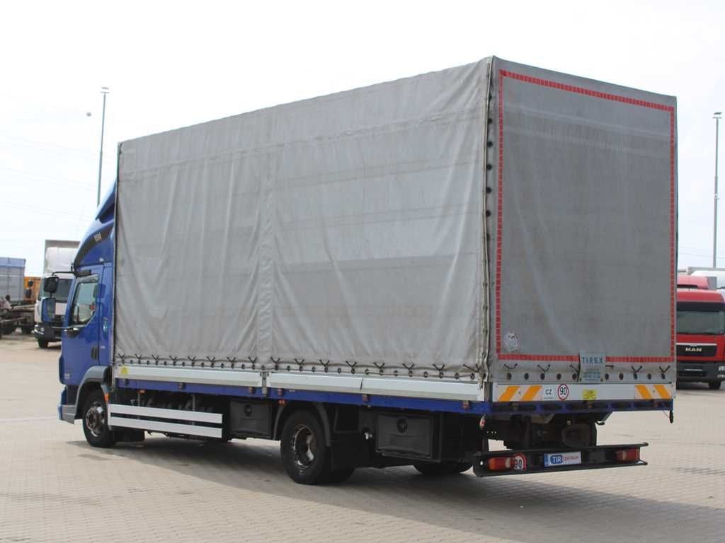 DAF LF 45.220, EURO 5 EEV, SLEEPING CABIN,SIDE-WALLS - Camion à rideaux coulissants: photos 4 DAF LF 45.220, EURO 5 EEV, SLEEPING CABIN,SIDE-WALLS - Camion à rideaux coulissants: photos 4