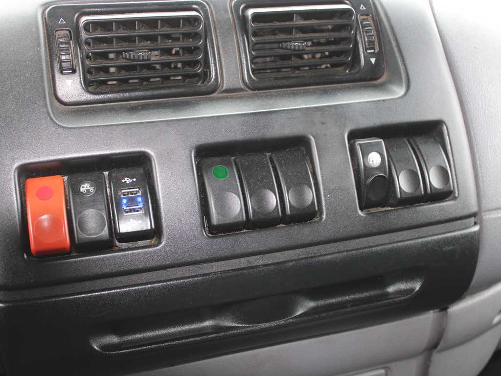 Camion plateau, Camion grue DAF LF 55.250, EURO 4, SIDE BOARD, HYDRAULIC ARM PALFINGER PKK 15500: photos 20