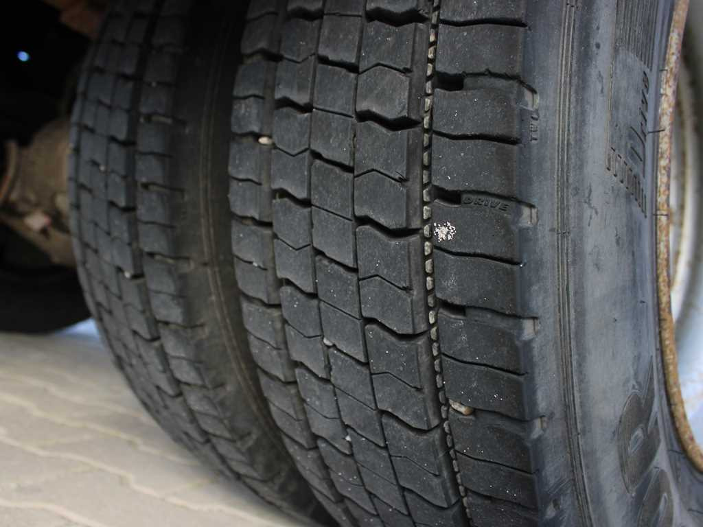 Camion plateau, Camion grue Iveco EUROCARGO 100E17, EURO 3, HYDRAULIC ARM HIAB 035-2: photos 18