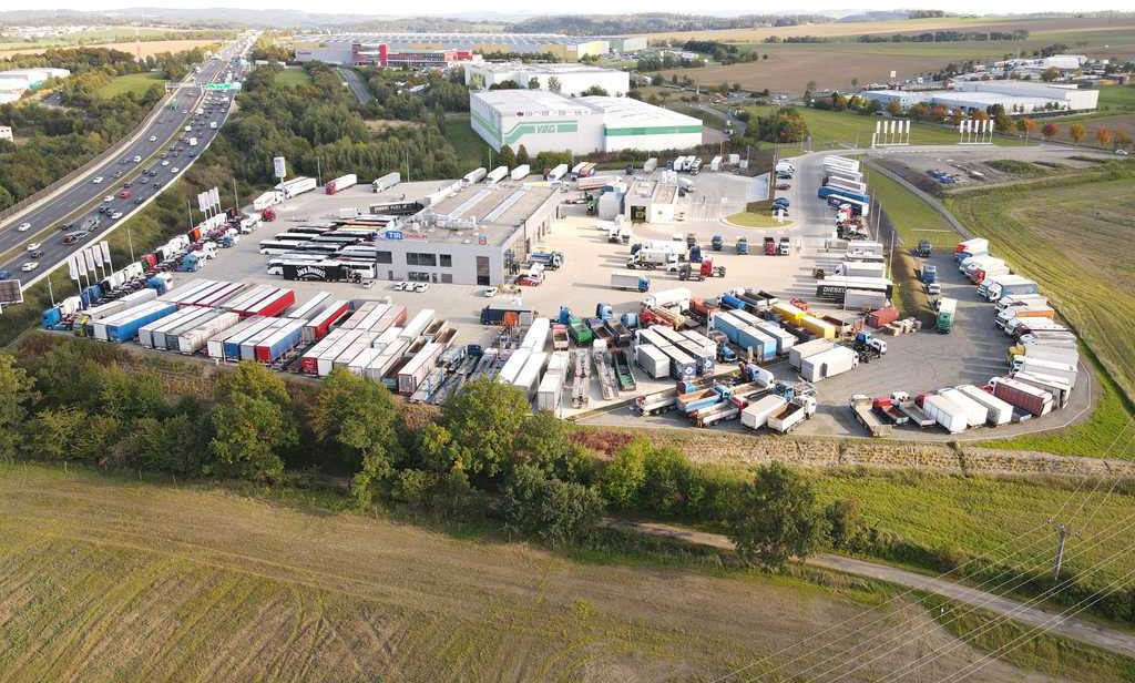 Krone SD, LIFTING AXLE, LOWDECK, LIFTING ROOF - Semi-remorque rideaux coulissants: photos 2 Krone SD, LIFTING AXLE, LOWDECK, LIFTING ROOF - Semi-remorque rideaux coulissants: photos 2