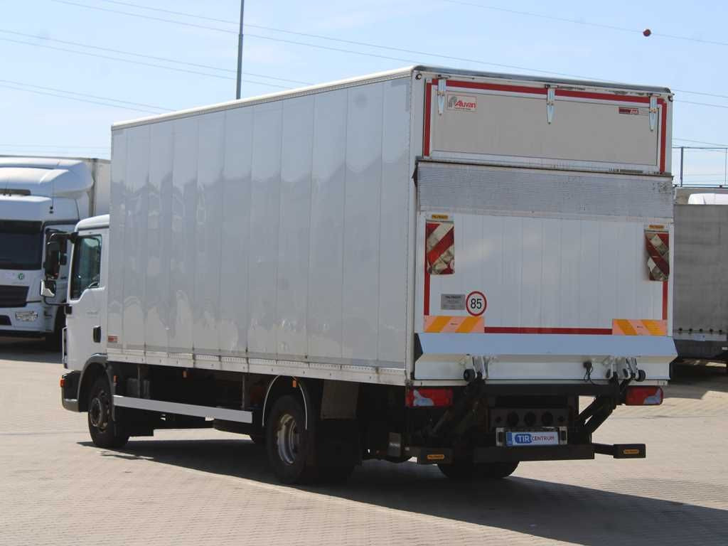 MAN TGL 12.220, HYDRAULIC FRONT, EURO 6 - Camion fourgon: photos 4 MAN TGL 12.220, HYDRAULIC FRONT, EURO 6 - Camion fourgon: photos 4