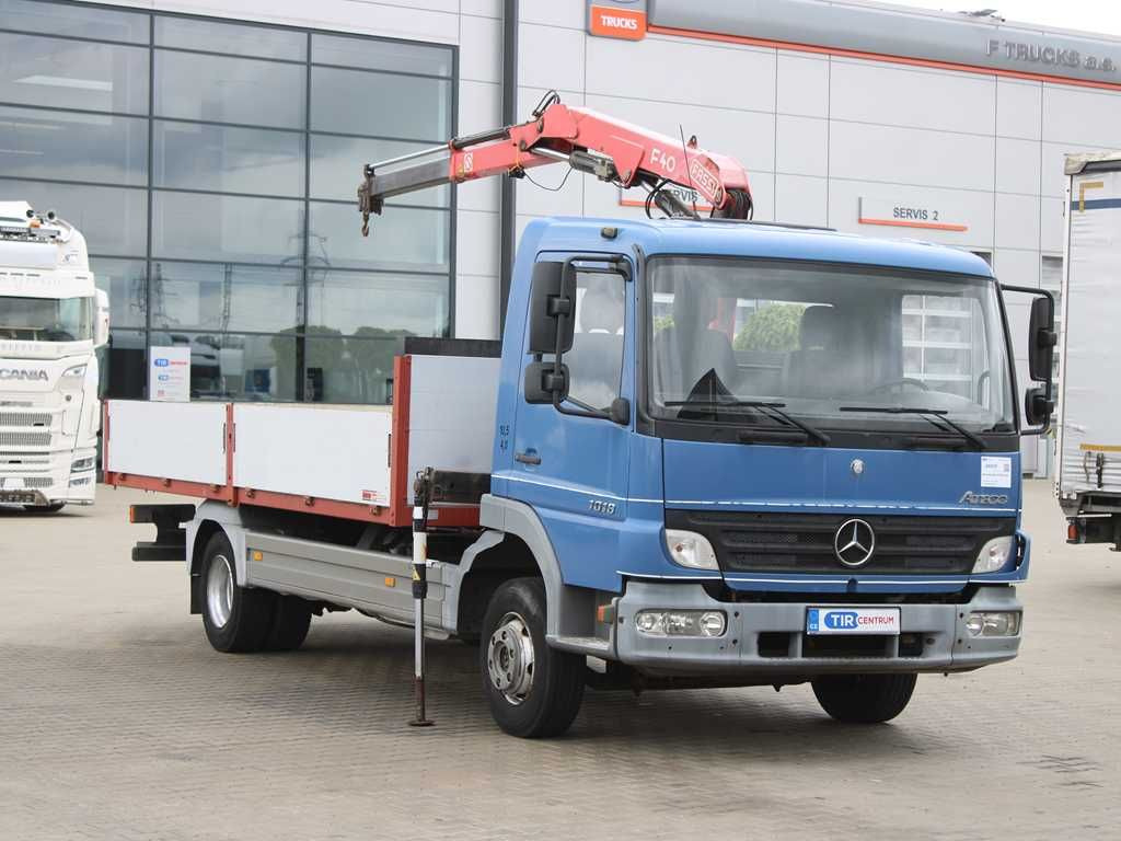 Mercedes-Benz ATEGO 1018, EURO 3, CRANE FASSI F40A.21 - Camion grue: photos 2 Mercedes-Benz ATEGO 1018, EURO 3, CRANE FASSI F40A.21 - Camion grue: photos 2