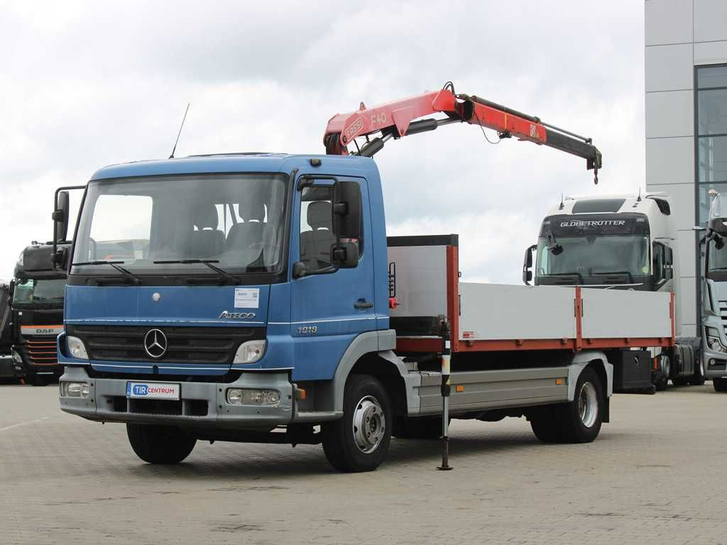Mercedes-Benz ATEGO 1018, EURO 3, CRANE FASSI F40A.21 - Camion plateau, Camion grue: photos 1 Mercedes-Benz ATEGO 1018, EURO 3, CRANE FASSI F40A.21 - Camion plateau, Camion grue: photos 1