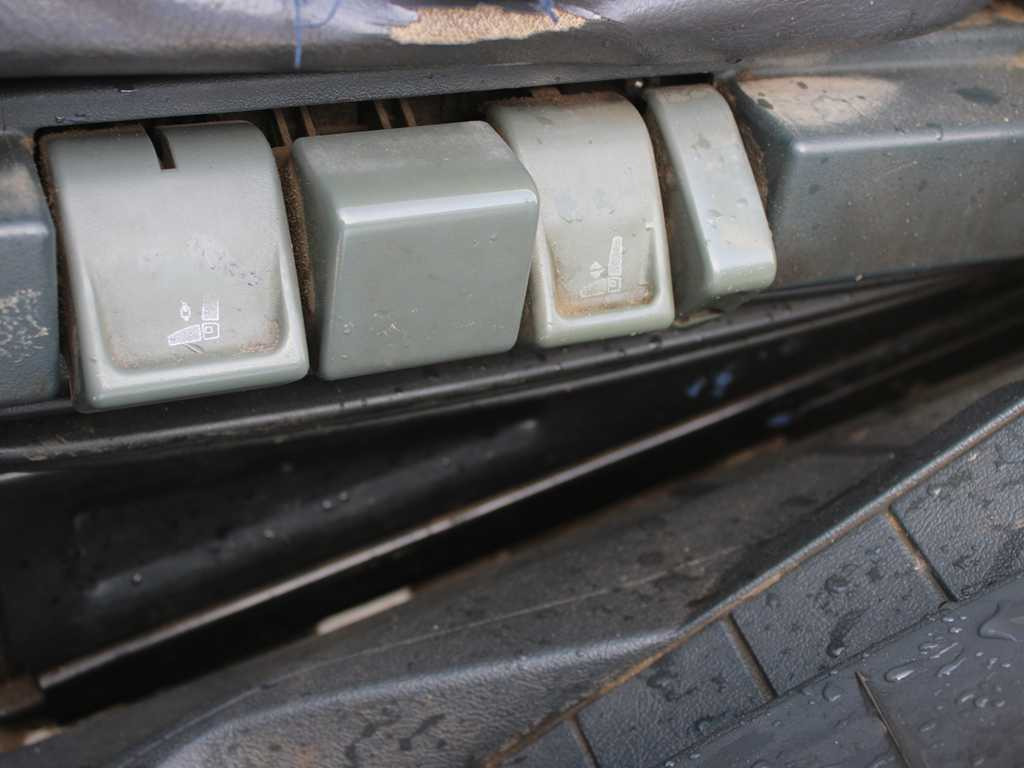 Mercedes-Benz ATEGO 1828, EURO 5, SIDE BOARD, HYDRAULIC ARM PALFINGER PK10000 - crédit-bail Mercedes-Benz ATEGO 1828, EURO 5, SIDE BOARD, HYDRAULIC ARM PALFINGER PK10000: photos 9 Mercedes-Benz ATEGO 1828, EURO 5, SIDE BOARD, HYDRAULIC ARM PALFINGER PK10000 - crédit-bail Mercedes-Benz ATEGO 1828, EURO 5, SIDE BOARD, HYDRAULIC ARM PALFINGER PK10000: photos 9