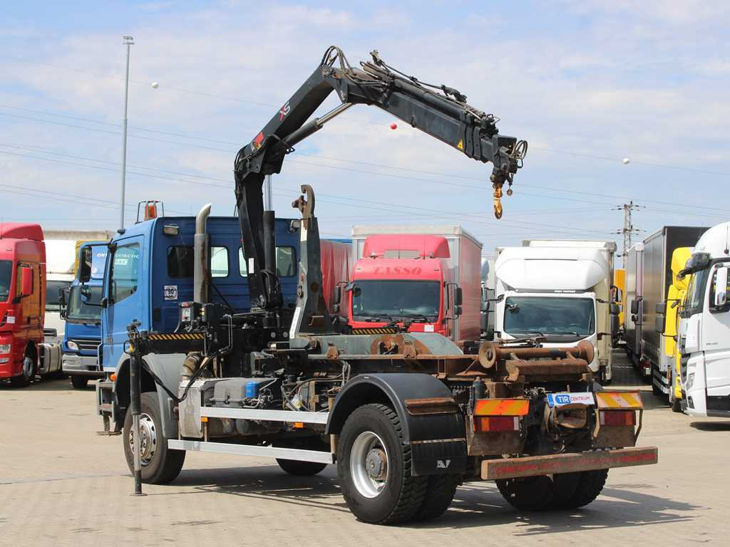 Mercedes-Benz AXOR 1824, HYDRAULIC ARM HIAB 099B-3 DUO, 4x4 - Camion ampliroll, Camion grue: photos 5 Mercedes-Benz AXOR 1824, HYDRAULIC ARM HIAB 099B-3 DUO, 4x4 - Camion ampliroll, Camion grue: photos 5